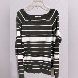 Pink Clover NWT boatneck sweater shirttail hem